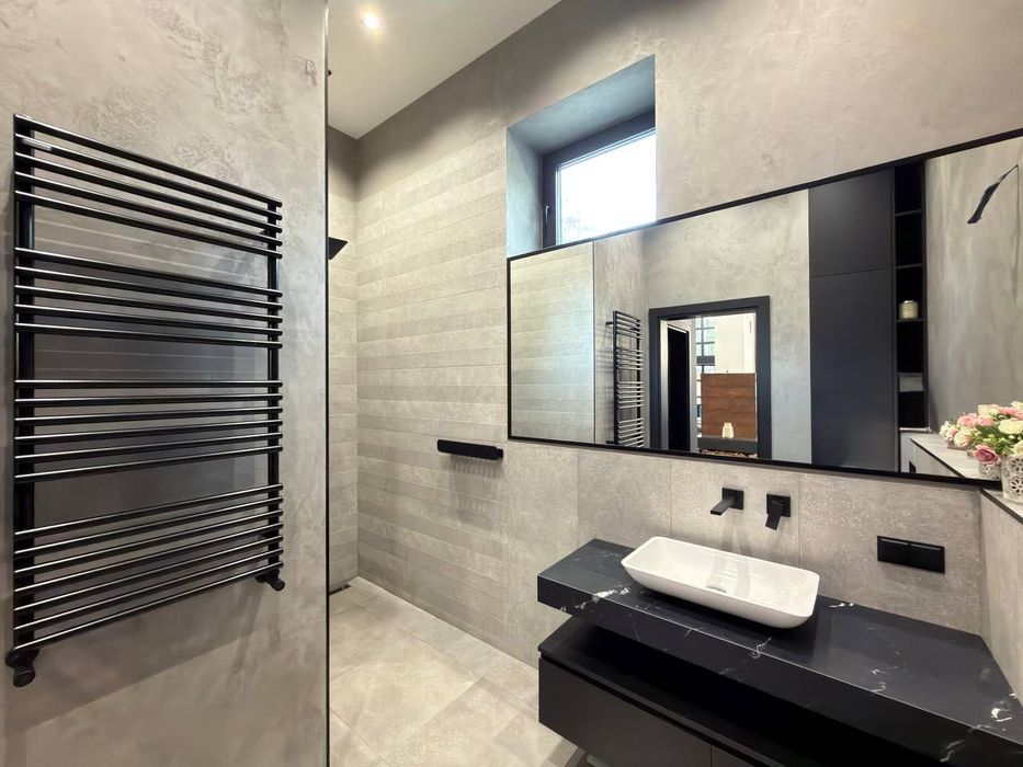 Сучасний дизайнерський будинок 275 м² на 15 сотках у Биківні, Київ