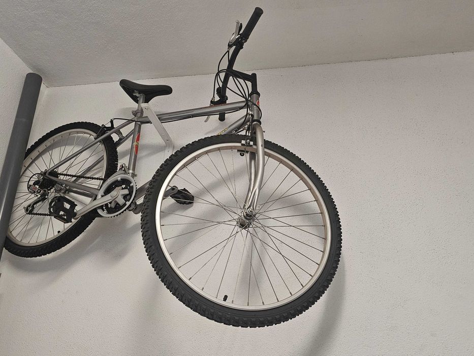 Bicicleta nova a estrear, de estrada.