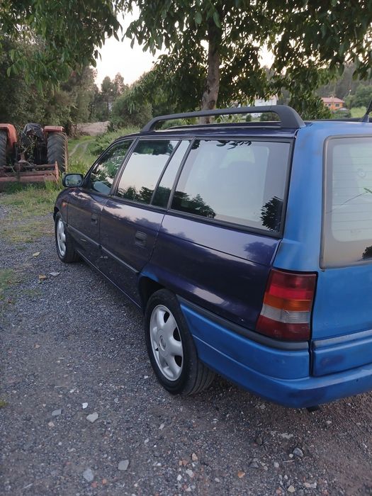 Vendo carrinha em bom estado geral