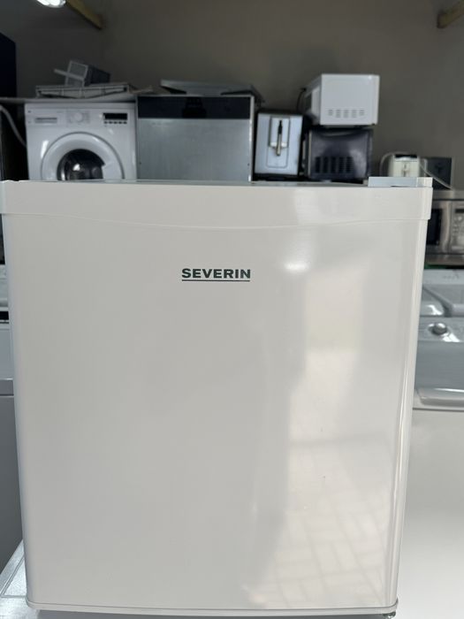 Kostka  Mini  lodówka Severin  Ks9827  biała