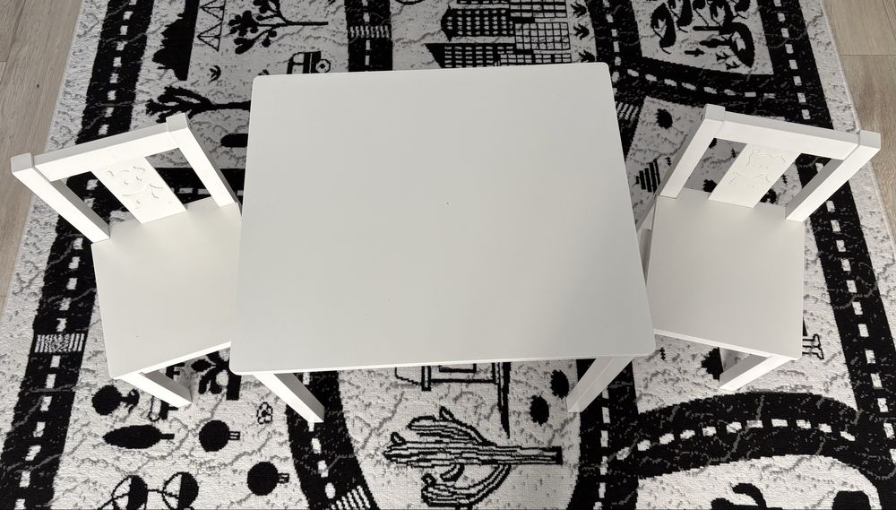 Zestaw Ikea Kitter (stolik, 2xkrzesła)