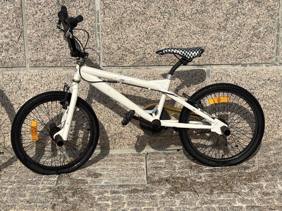 Bmx bicicleta nova