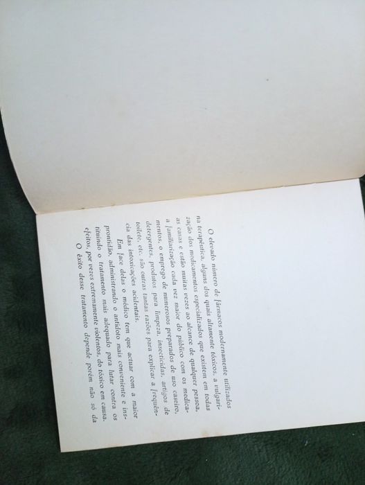 ANTÍDOTOS - Ed. Serviços de Bib. Científica do Inst Pasteur de Lisboa.