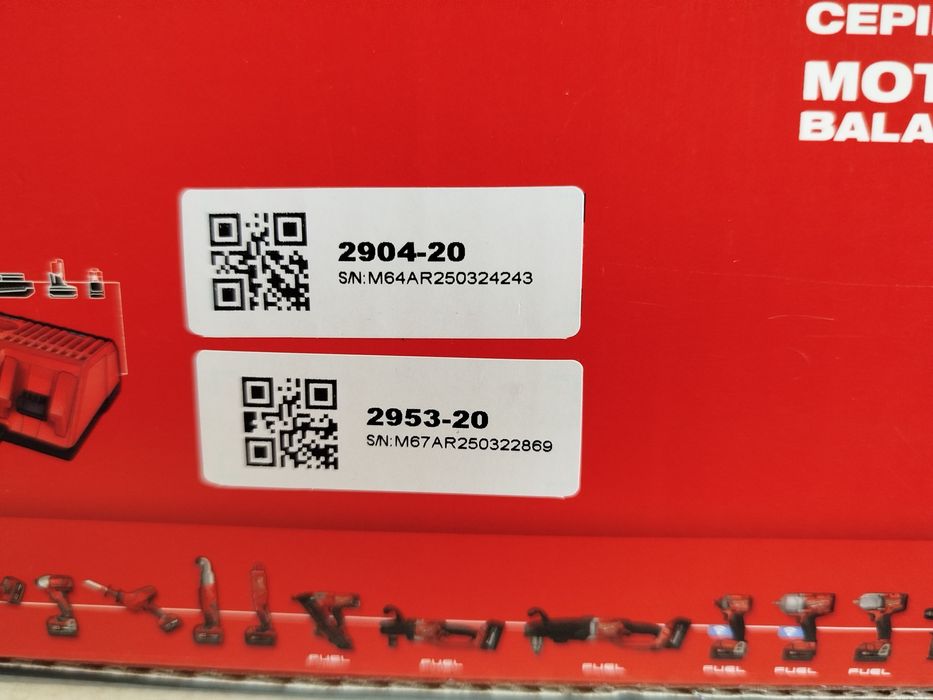 Milwaukee M18 Fuel 3697-22 набір потужних шуруповертів Оригінал США