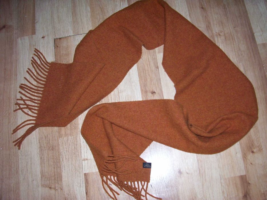 wełniany szalik -Barbour oraz szalik alpacca comargo