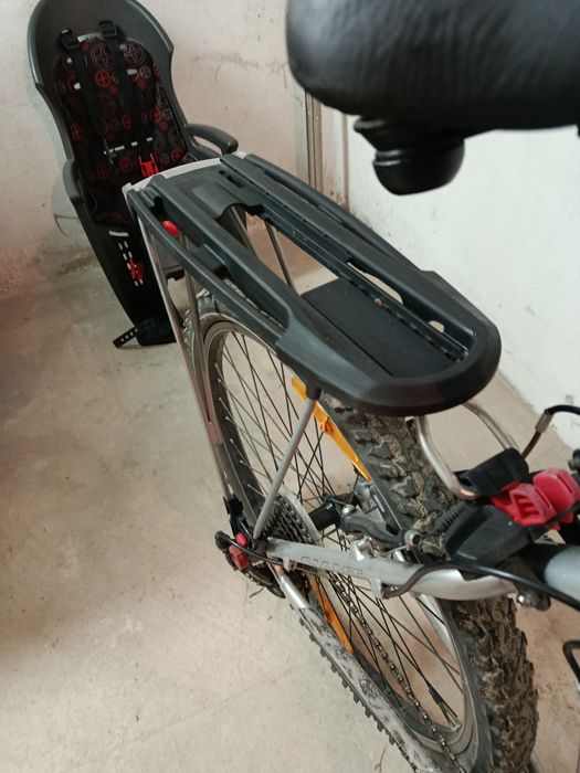 Fotelik Hamax z bagażnikiem