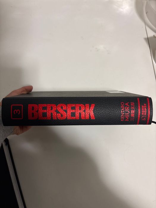 Berserk Deluxe Volume 3