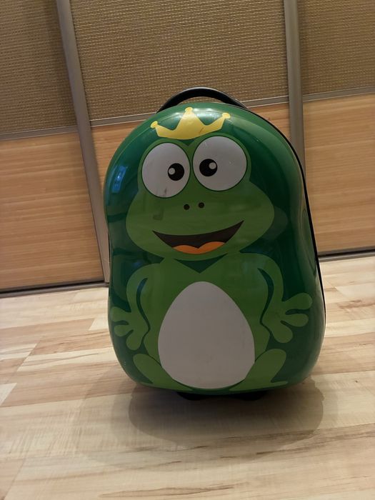 Walizka zabka dla dzieci