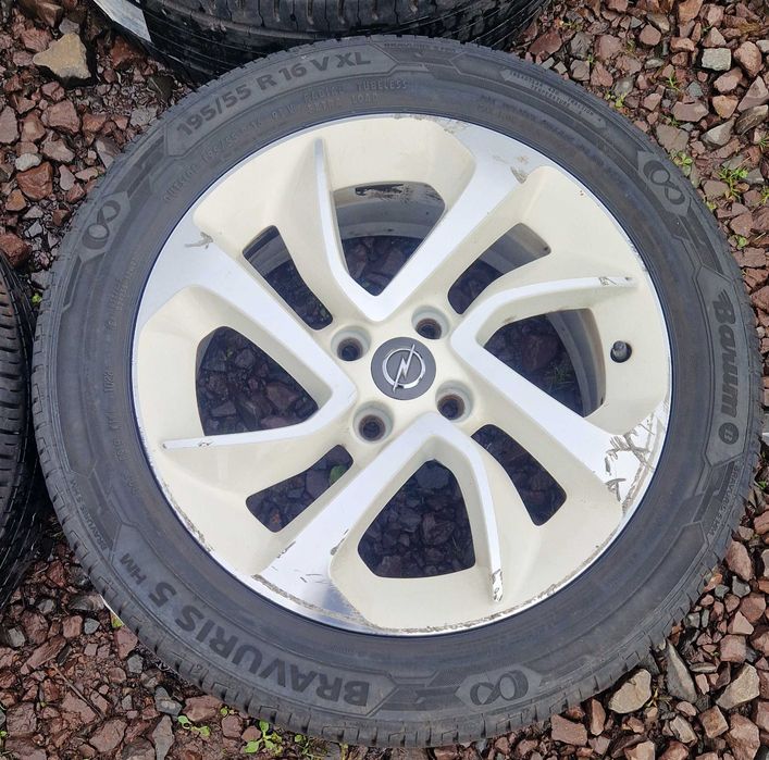 Felgi aluminiowe Mojito Opel Adam Corsa 4x100 6,5Jx16 IS40 TPMS Kpl.