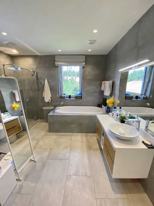 Для цінителів комфорту та тиші з дизайнерським ремонтом в лісовій Бучі