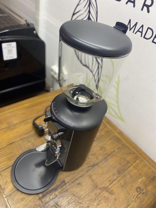 Нова сучасна кавомолка Anfin patrika