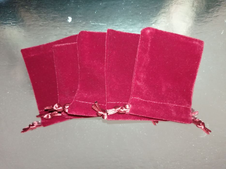 Оксамитові (бархатні) мішечки