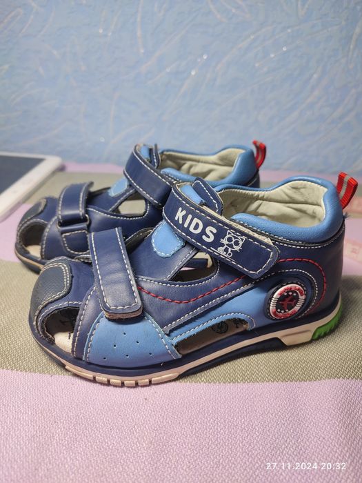 Босоніжки дитячі Світ.т. 25 розмір