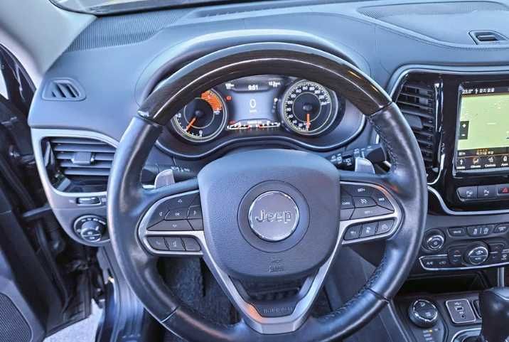 Надійний Дизельний Jeep Cherokee 4x4 Overland