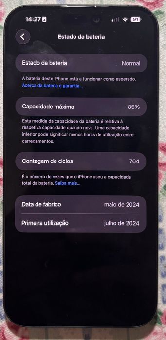 iPhone 15 Pro Max - Estado Imaculado + 2 Capas (Speck e Original) + caixa