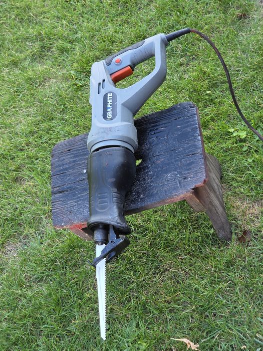 Pila szablasta lisi ogon Graphite