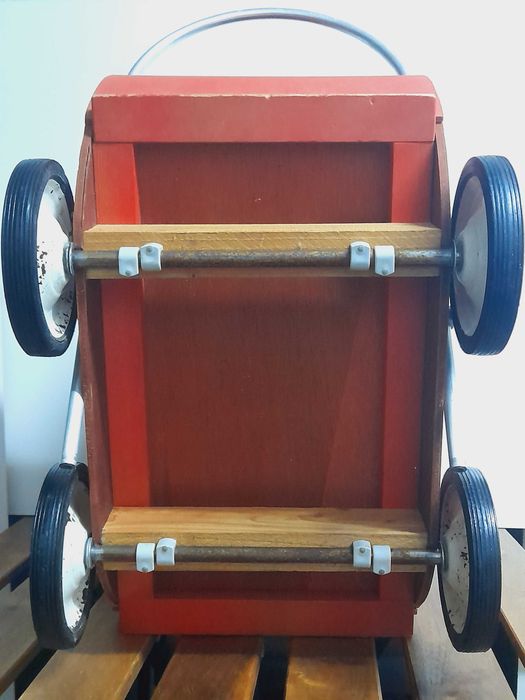 Carrinho de bebés de brincar