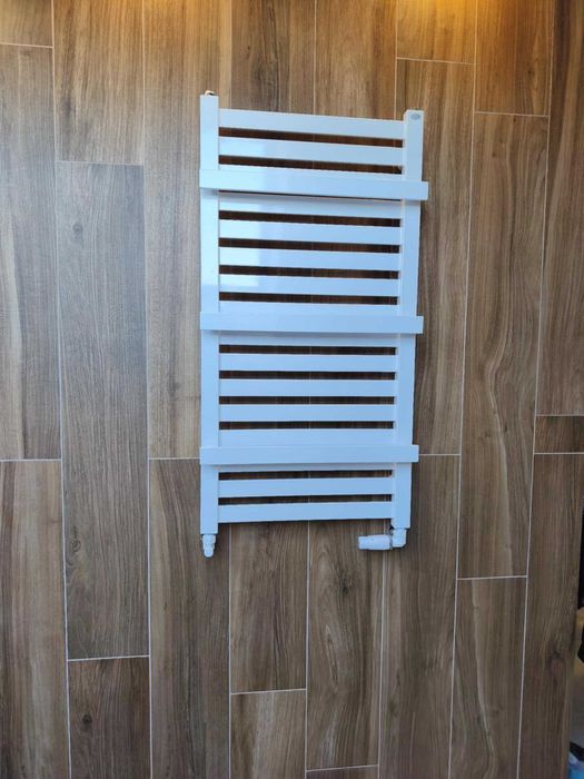 Usługi budowlane wykończenie wnętrz łazienki układanie płytek remont