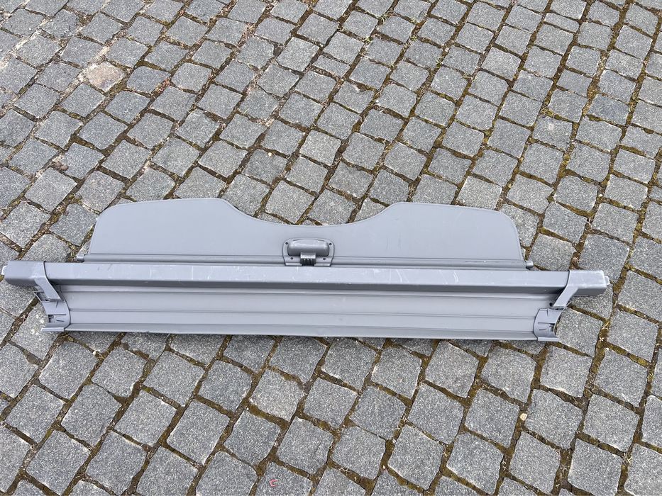 Продам полочку в багажник для авто Ford Focus 2