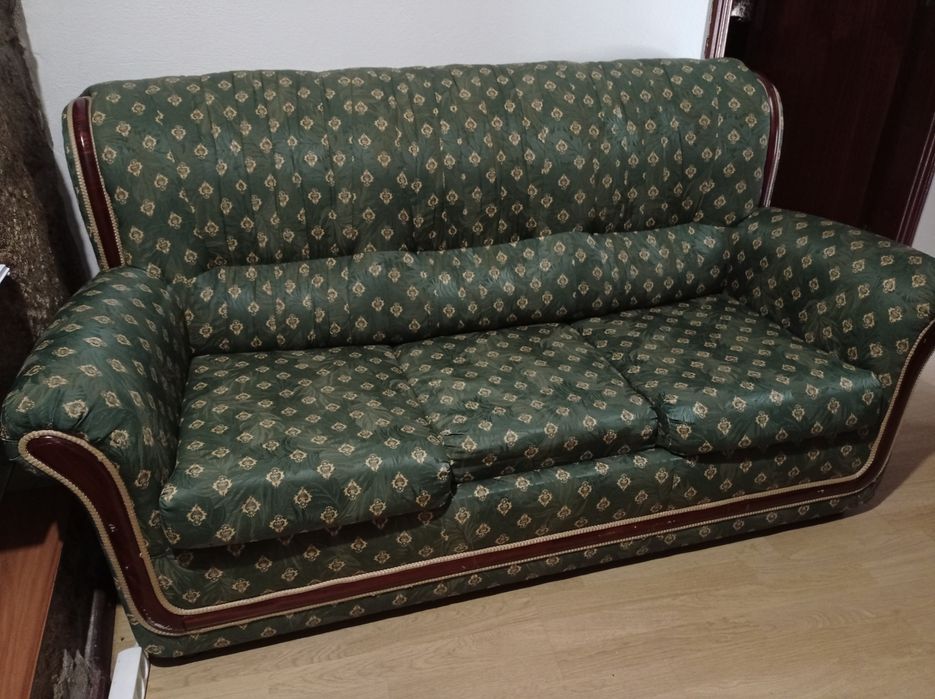 Sofá-cama (usado)