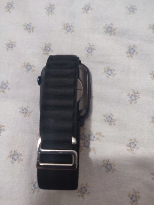 Apple Watch Series 9 45mm в доброму стані.