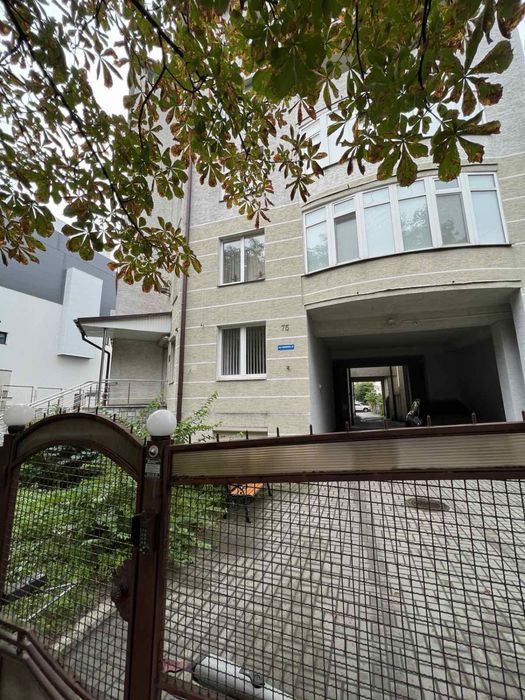 Оренда 1 кімн. Квартири по вул. Єфремова 75