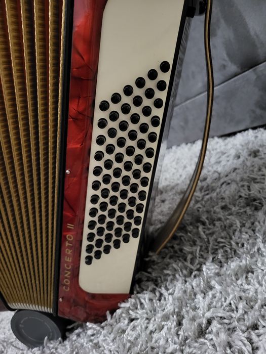 Hohner Concerto II 72B