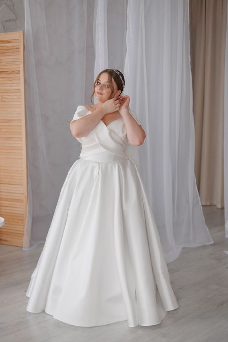 Продам Весільну сукню