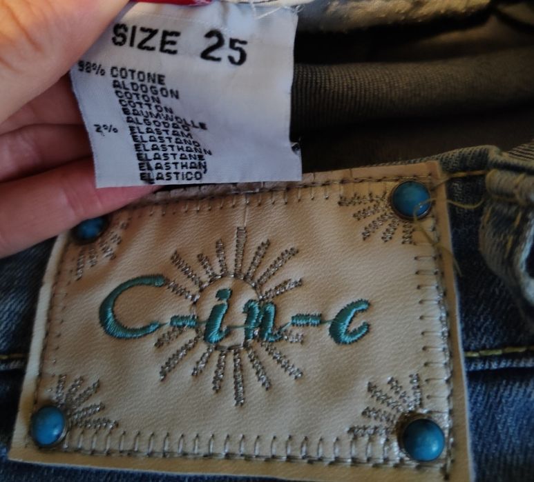 Spodenki jeansowe 25