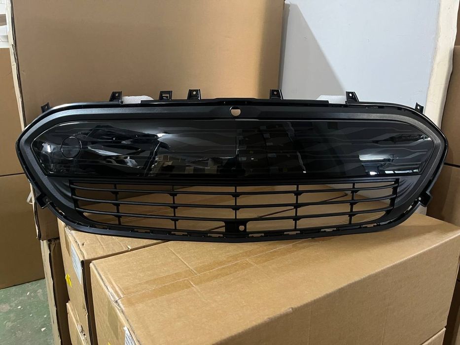 Решітка бампера Chevrolet Bolt 2016 2017 2018 2019 2020 2021