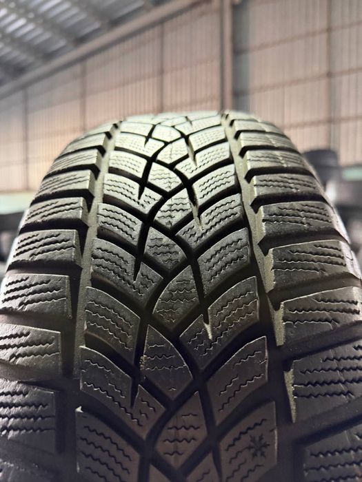 215/65/16 Goodyear 2024