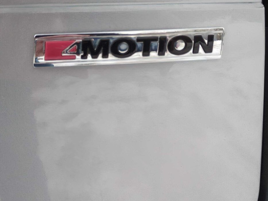 Volkswagen Tiguan      2020