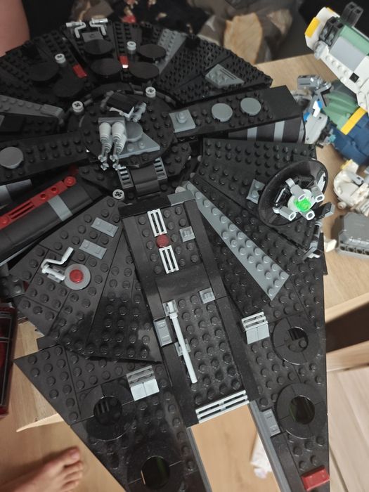LEGO star wars sokół milenium czarny