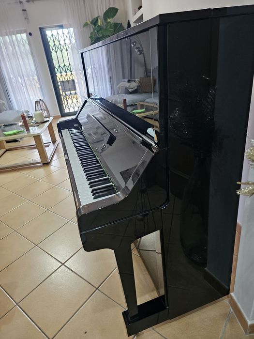 Piano Vertical Yamaha X