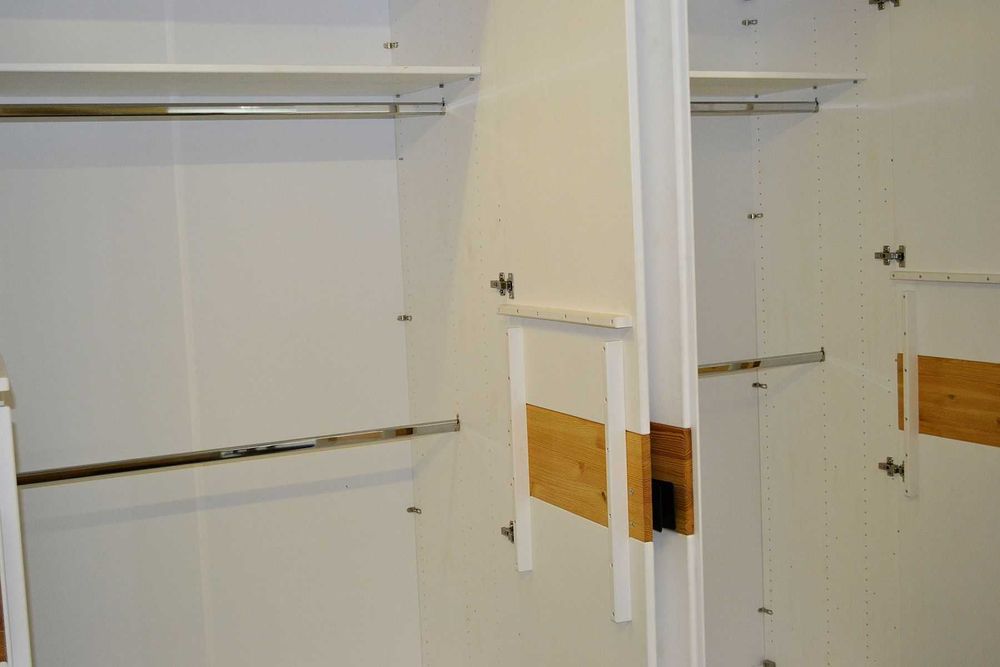 szafa 4 drzwiowa sosnowa lakierowana 240x62x218 cm