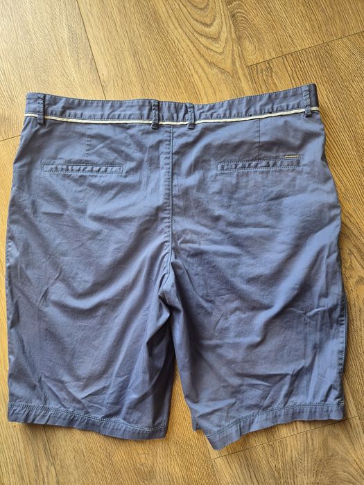 BOSS Hugo Boss spodenki