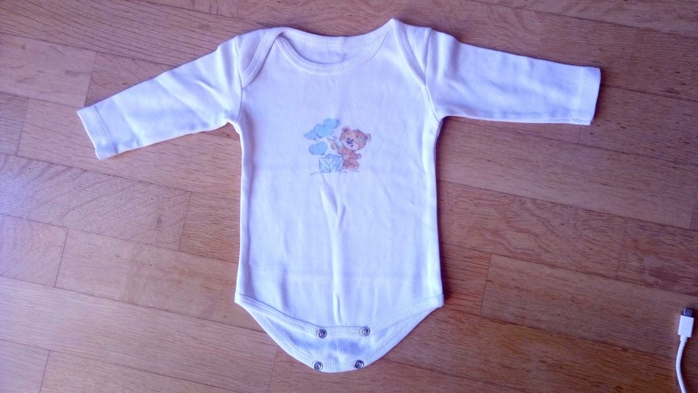 Roupa bebé - Bodies 0-3 meses
