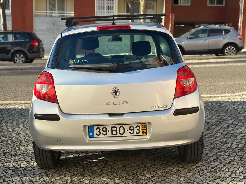 Renault Clio 1.2 Gasolina – Versão R-Clio – Económico e Fiável