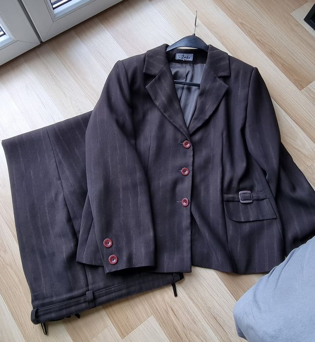 Komplet żakiet i spodnie