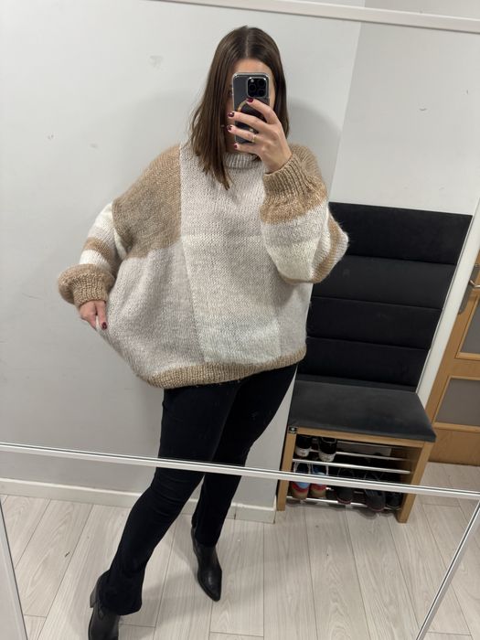 Piękny puchaty oversizowy oversize sweter sweterek