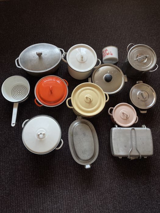 Ціна за ВСЕ! 13 предметів кастрюлі , коптарки