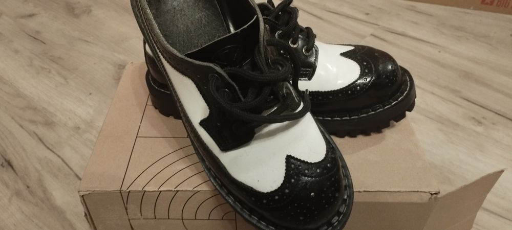 Buty glany firmy Steel