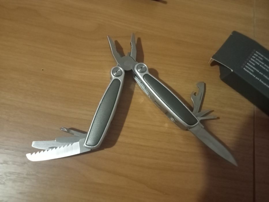 Новое!!! Универсальный мультитул 13 в1