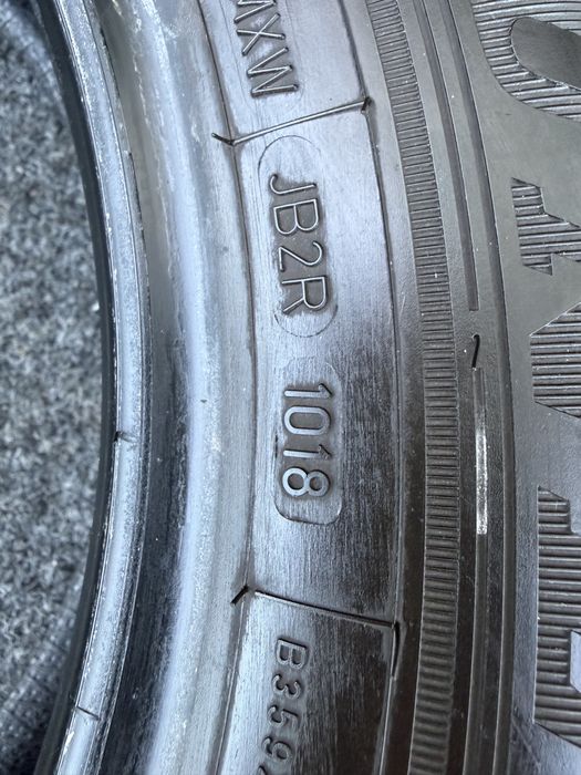 Автошини колеса резина R16 205/60 щDunlop Sport Bluresponse 2018 рік