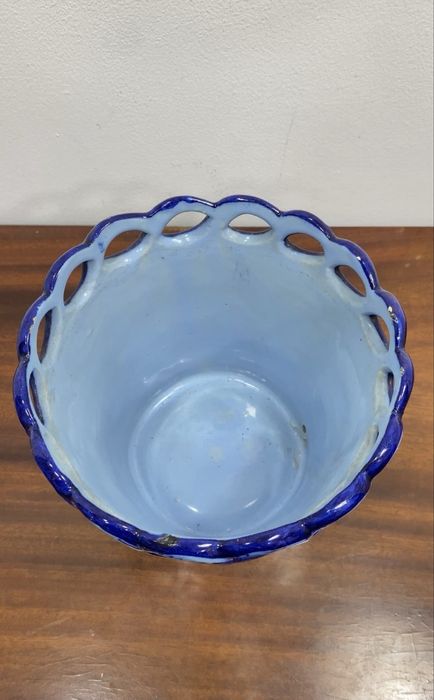 Vaso em faiança de Alcobaça.