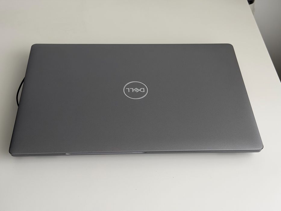Dell Precision 3571