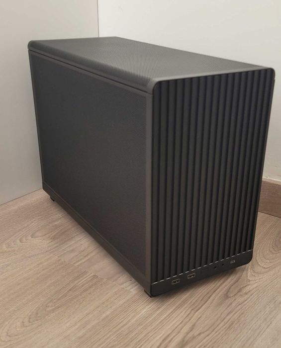 Caixa Lian Li A3-mATX