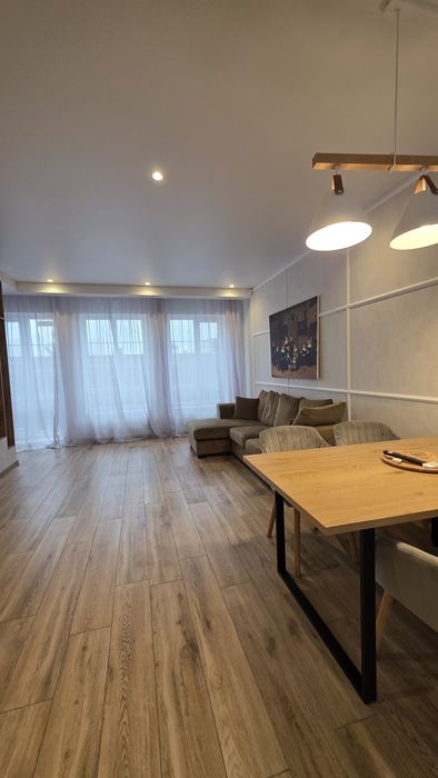 Затишний сучасний будинок