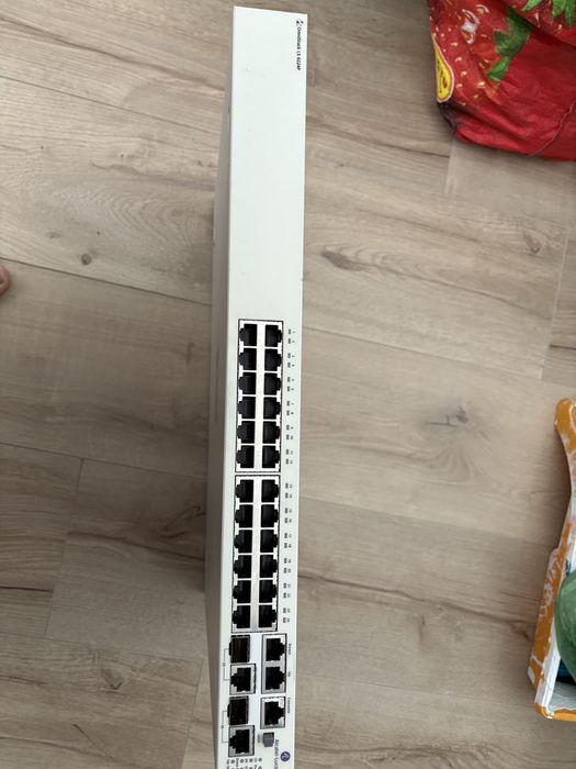 Zestaw 2 switchy HP: ProCurve 2810-48G + StorageWorks 8/8 (L2/SAN)