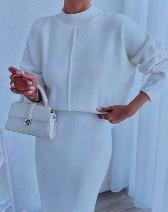 Dwuczęściowy komplet elegancki sweter i spódnica